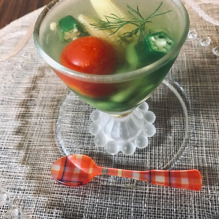 野菜のコンソメゼリー